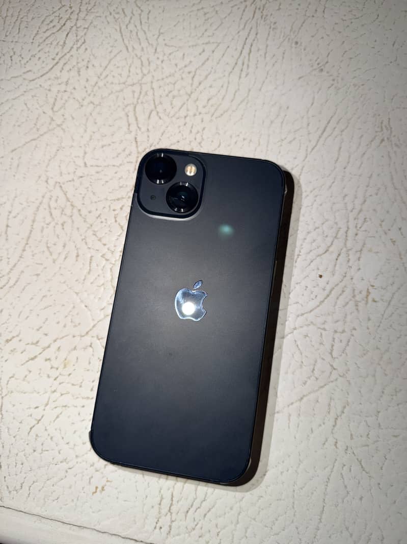 Apple iPhone 13 1