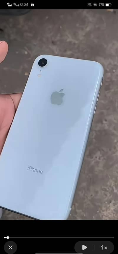 Apple iPhone XR