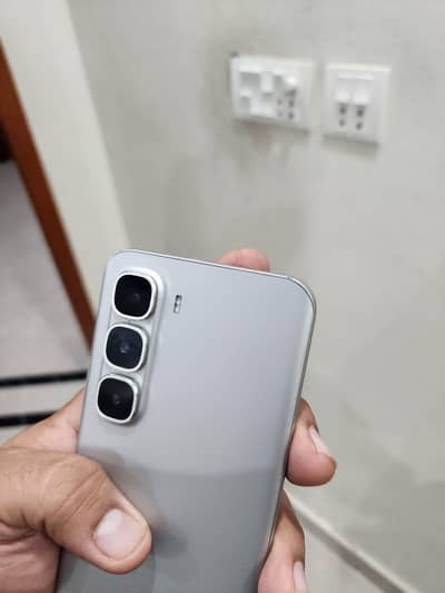Infinix Hot 60 Pro Plus 8-256gb