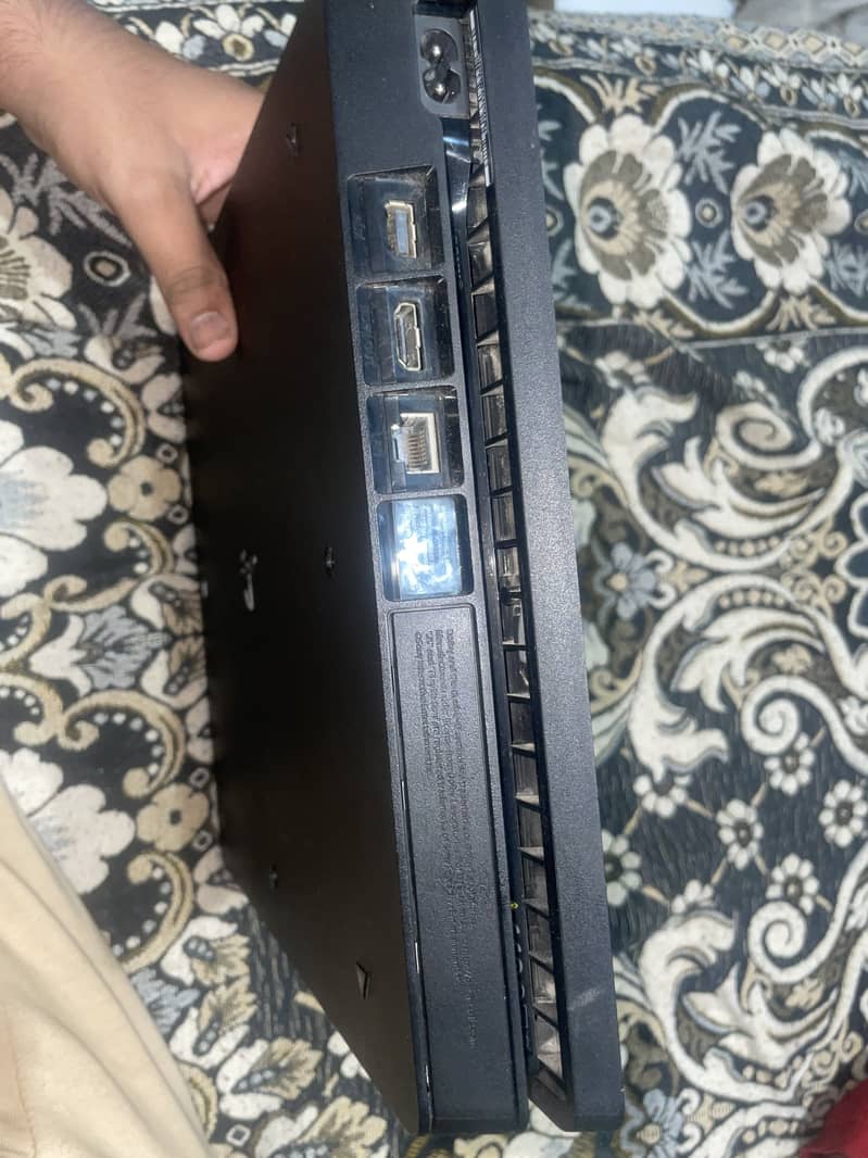 Playstation4(slim) 4