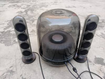 Harman Kardon SoundSticks 4 Bluetooth speaker