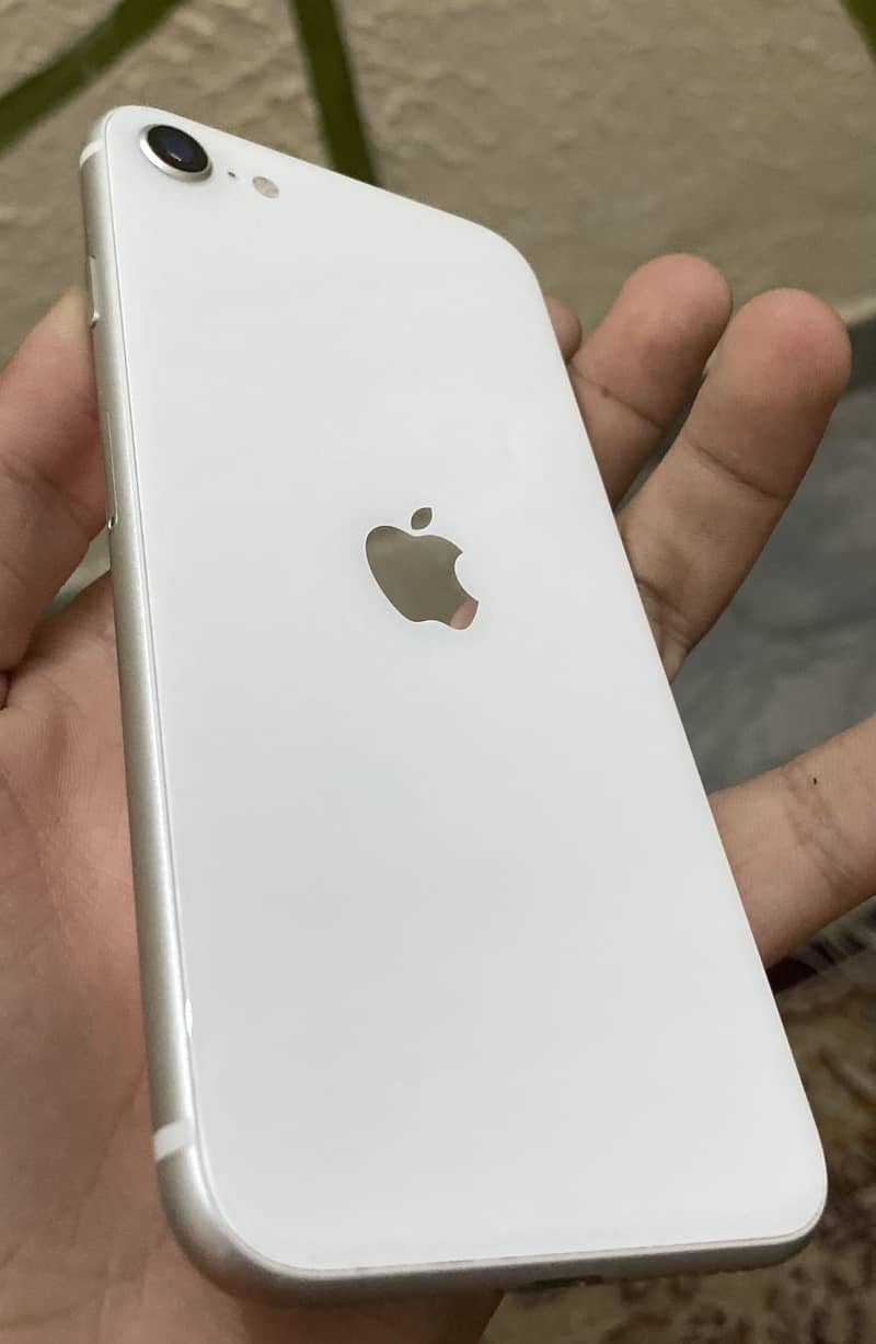 Apple iPhone SE 0
