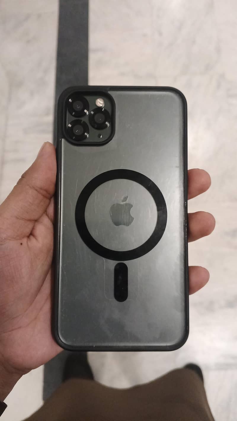 Apple iPhone 11 Pro Max 1