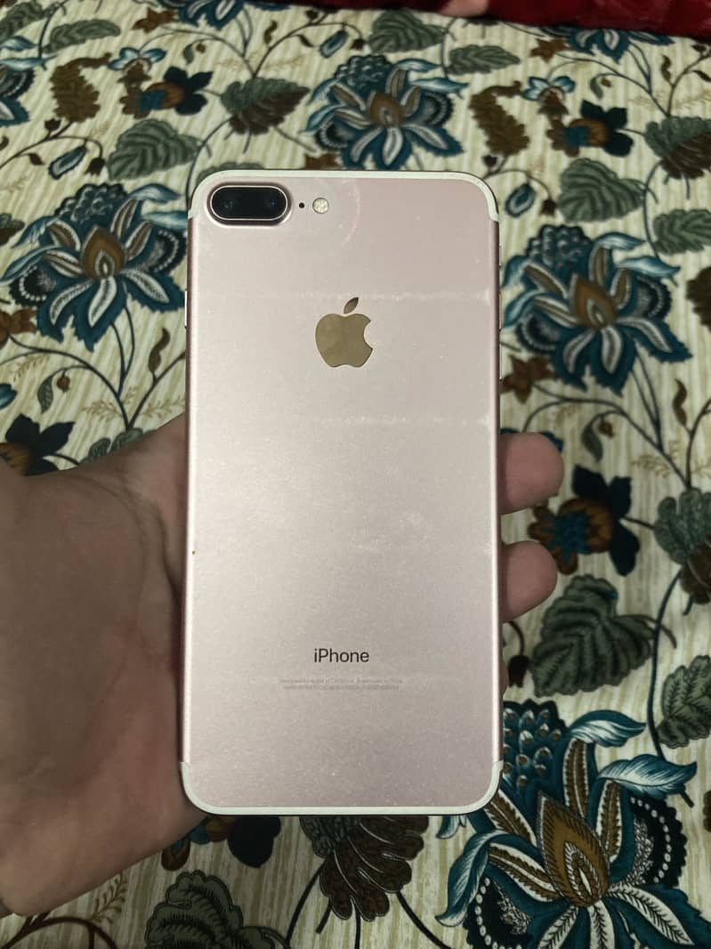 Apple iPhone 7 Plus 0