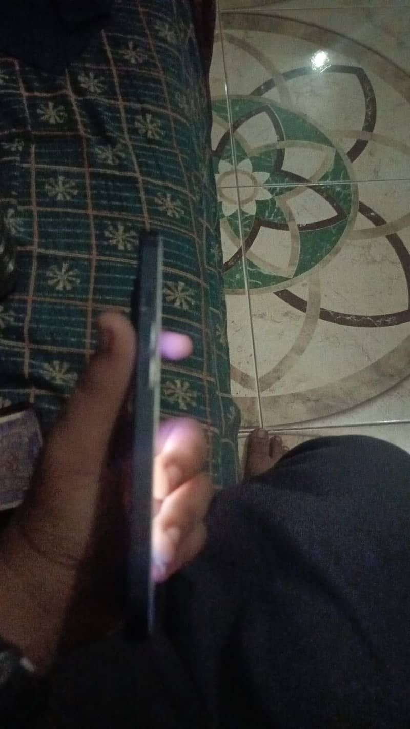 Apple iPhone 13 3