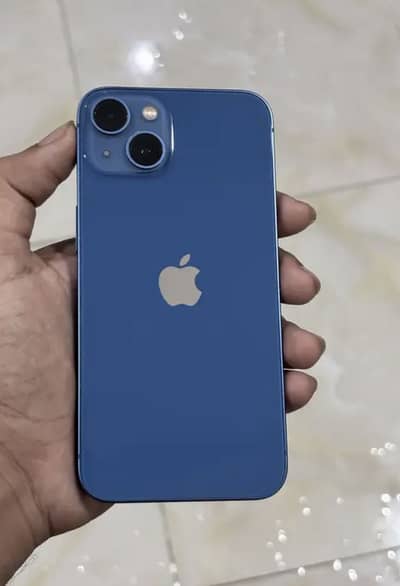 Apple iPhone 13