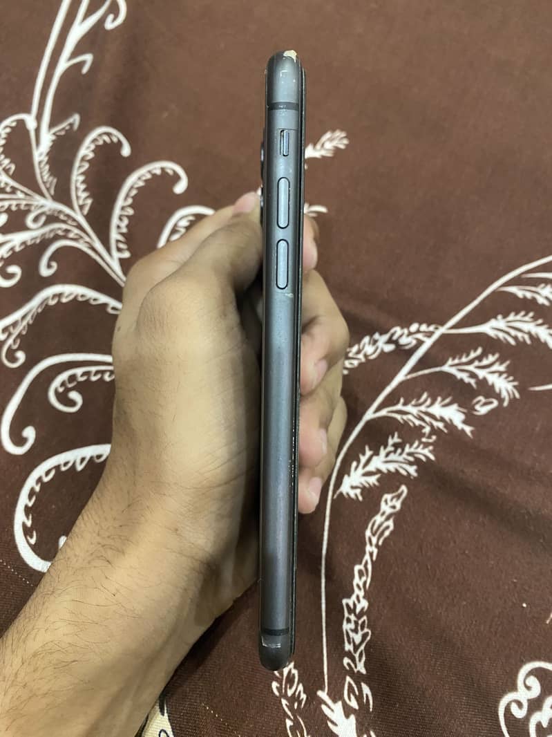 Apple iPhone 11 1