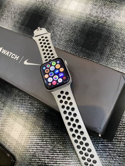 Apple watch series 6 nike addition