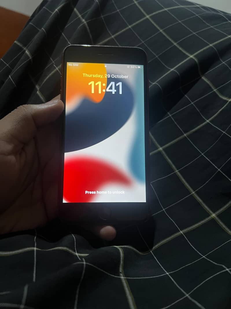 Apple iPhone 8 Plus 1