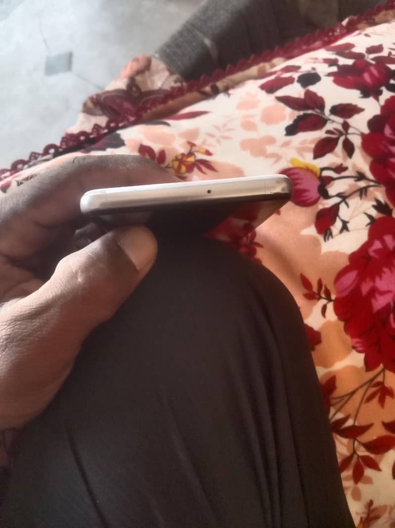 Samsung Mobile A32 1
