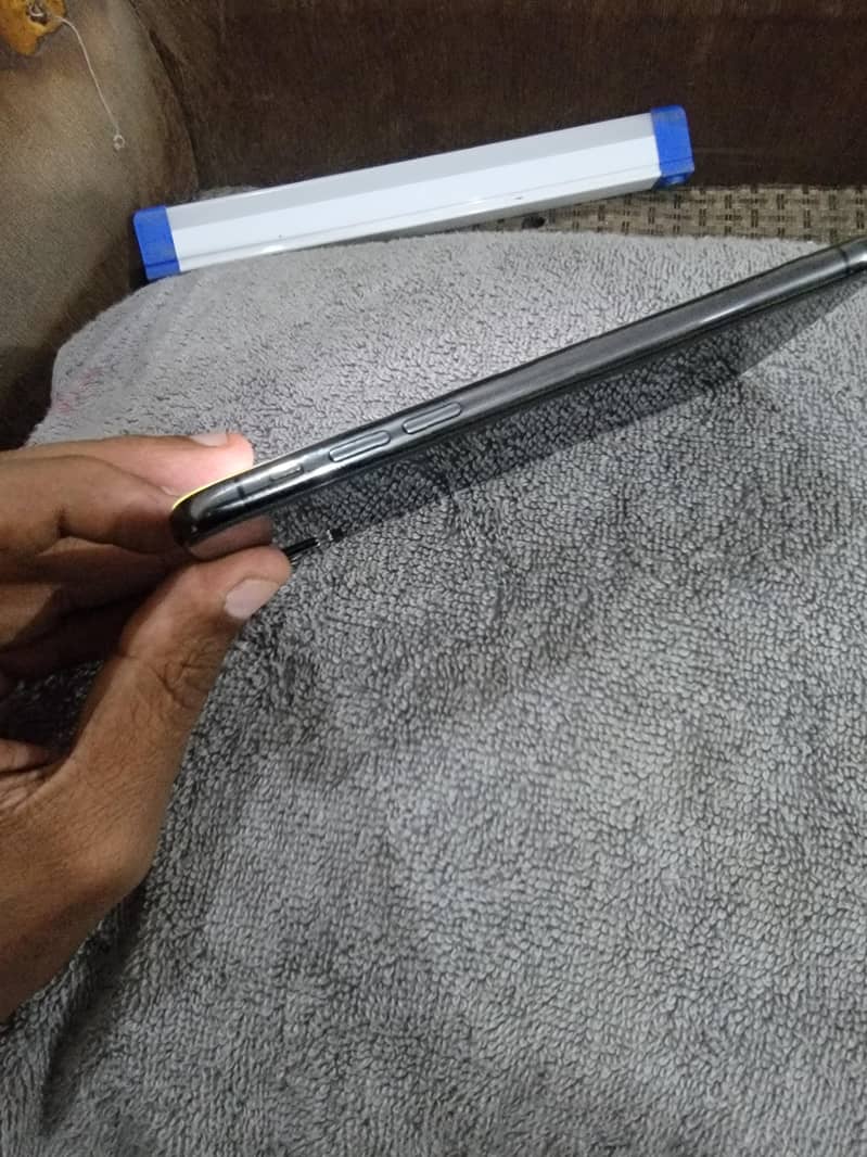 Apple iPhone X 1