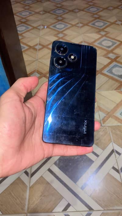 Infinix Hot 30 10/10 condition lush piece with full box