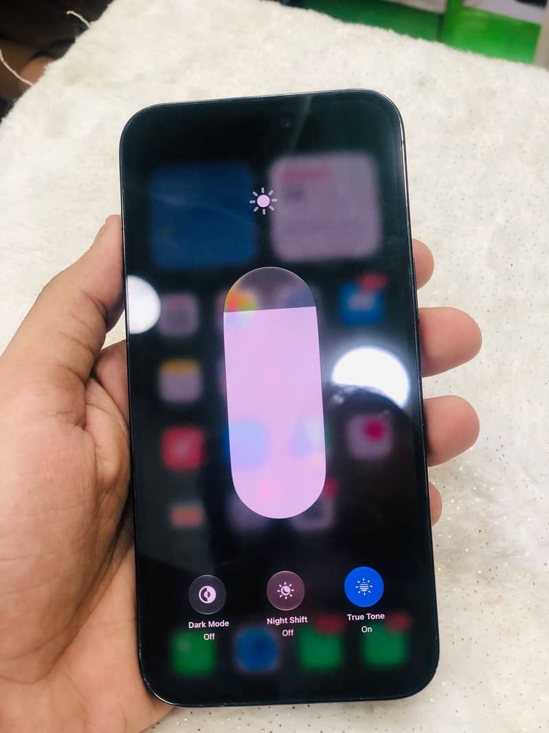 Apple iPhone 14 Pro Max 1