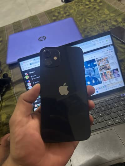 Apple iPhone 12