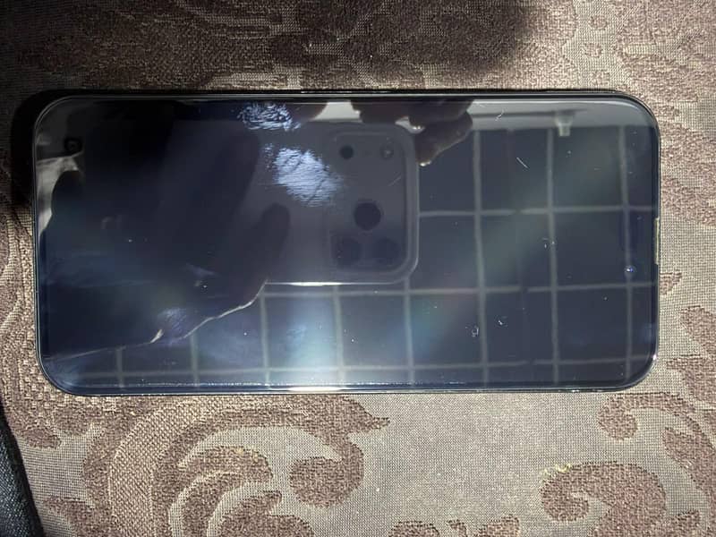 Apple iPhone 16 Plus JV 1