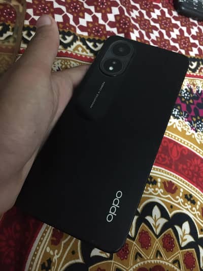OPPO A18