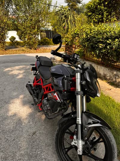 benelli TNT 150 i