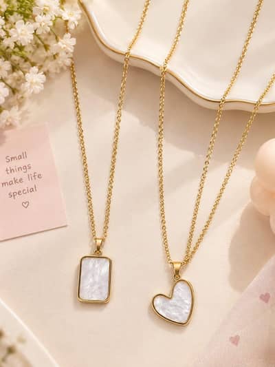 White pendant in Just 350 Heart/rectangle shape
