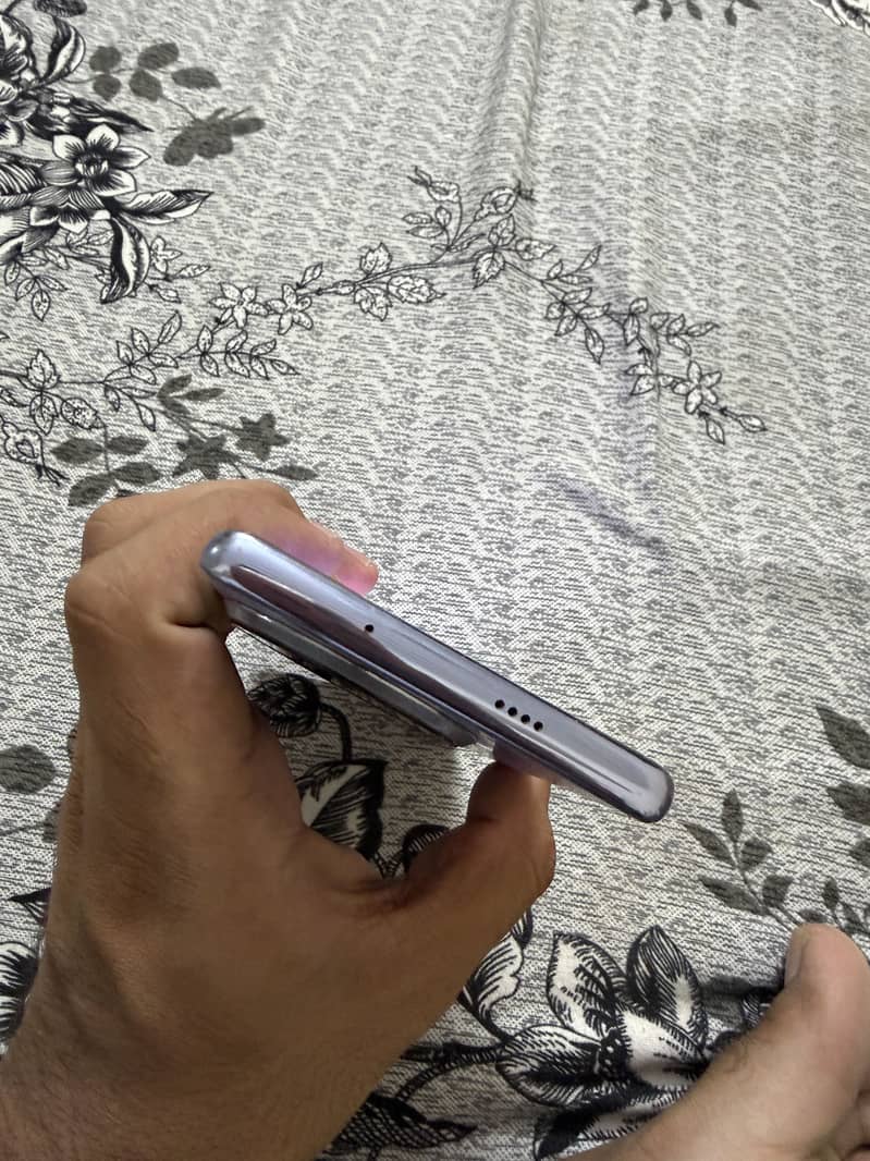 Tecno CAMON 30S 6