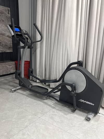 Life fitness elliptical