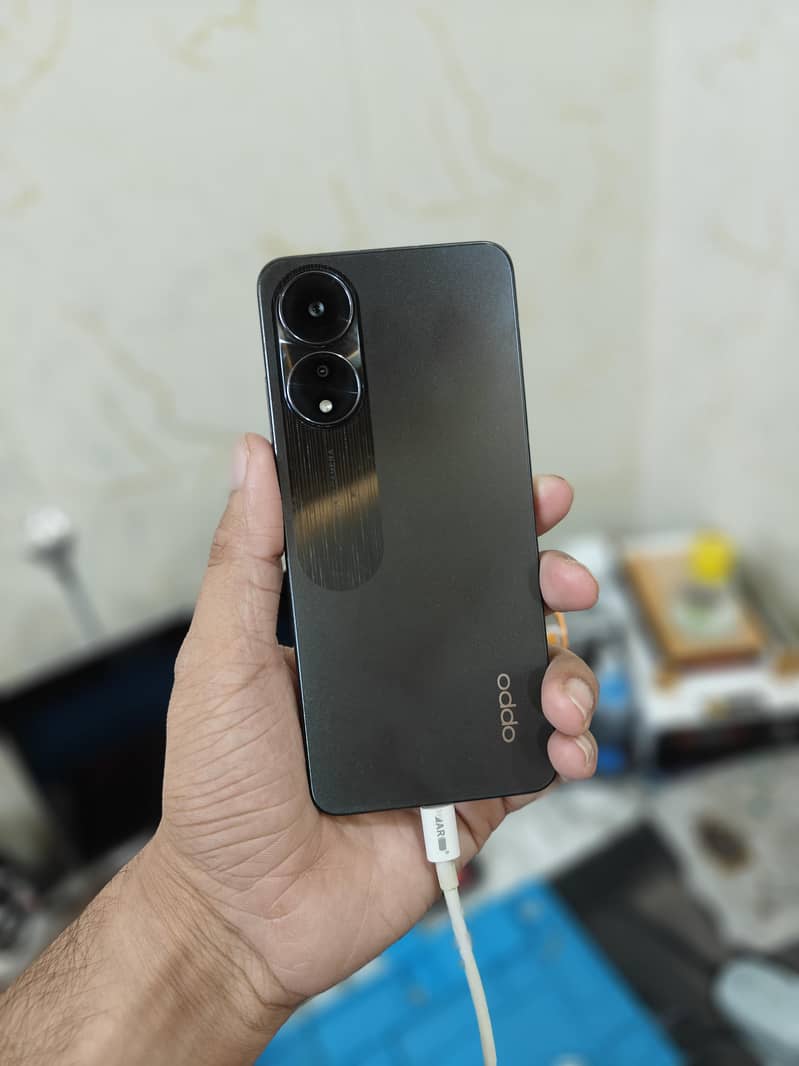 OPPO A78 0