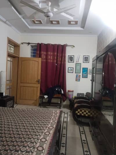 5 marla duble story house for rent