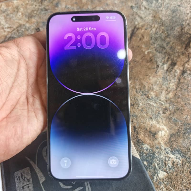 Apple iPhone 14 Pro Max 0