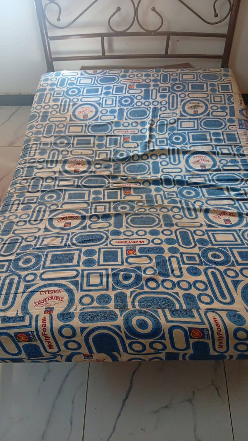 Single Bed 1