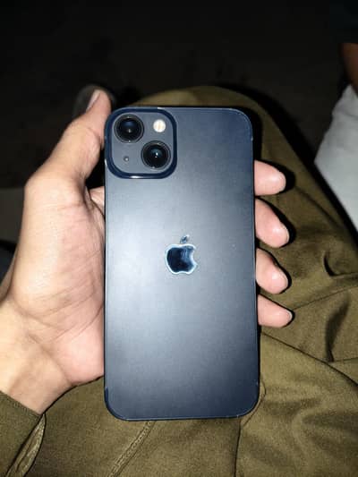 Apple iPhone 13