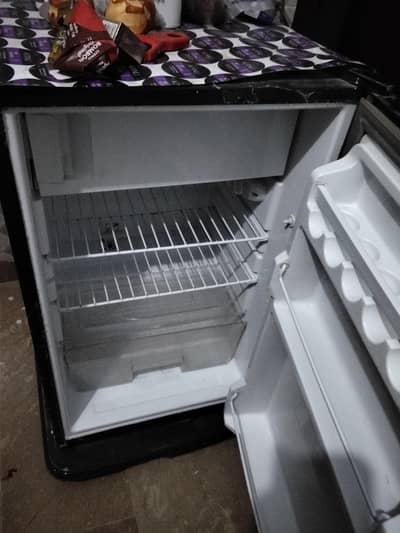 Dawlance Fridge 4 cubic