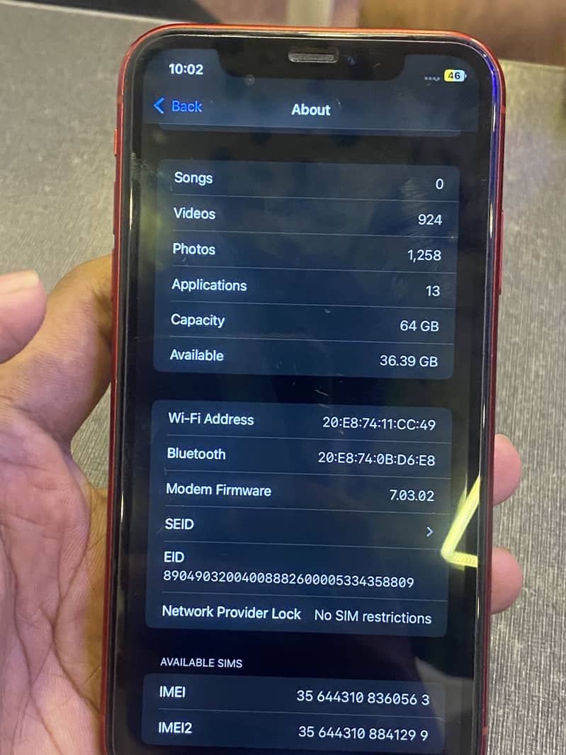 Apple iPhone XR 7