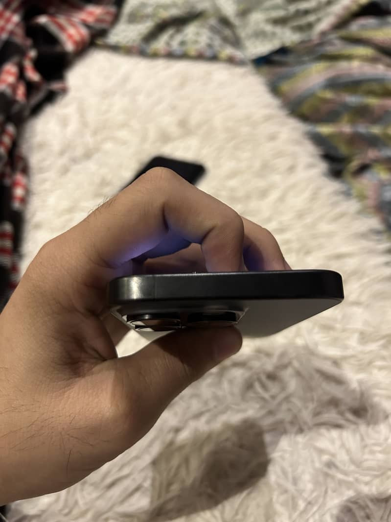 Apple iPhone 15 Pro 1