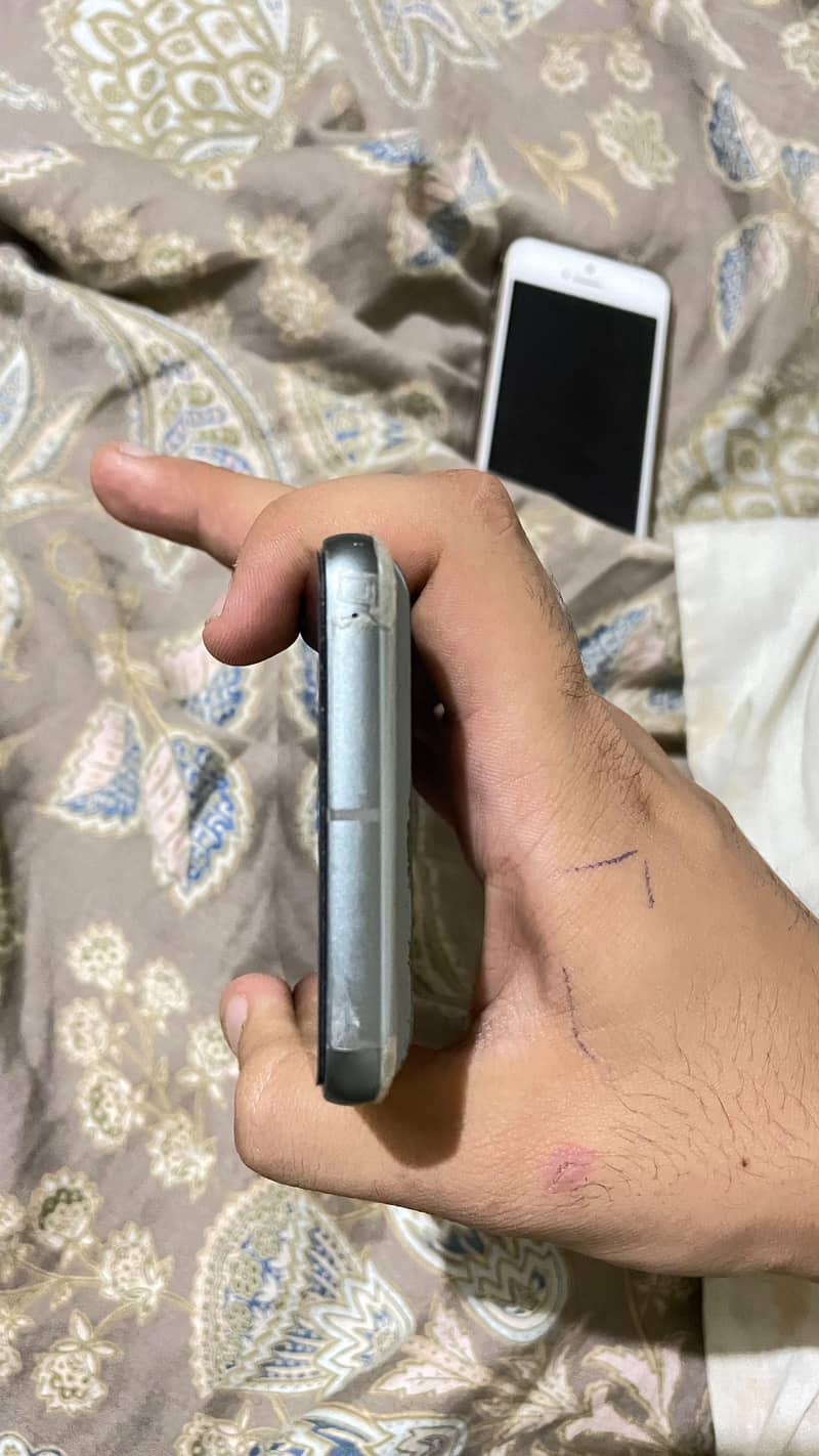 Google Pixel 8 1