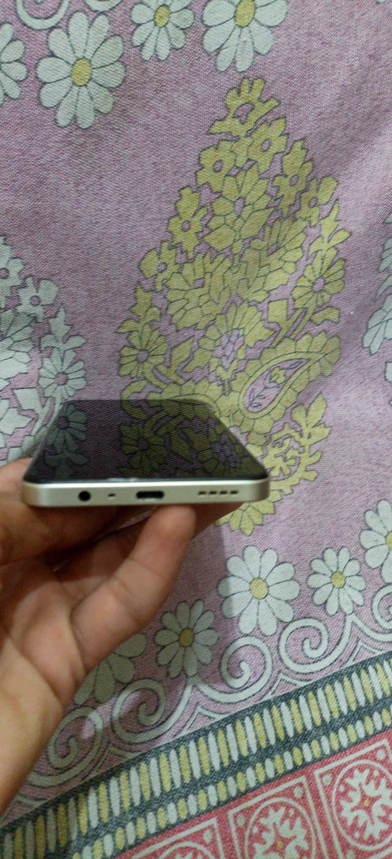 Realme C61 0