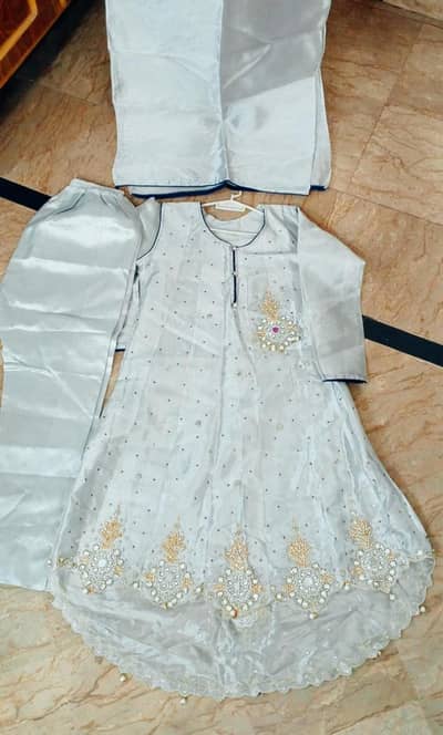 3pc fancy embroidered Party wear suit For Sale- 10/10