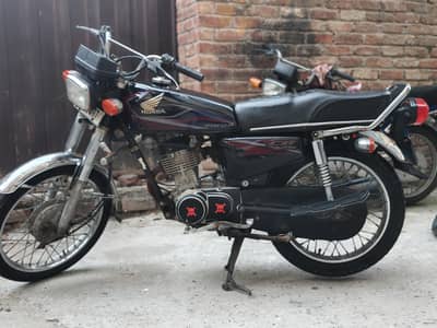 Honda CG 125 2017 model