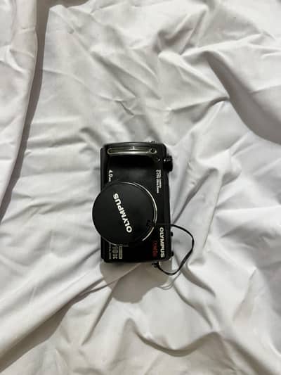 Olympus C-770 Ultra Zoom | Y2K CCD Digicam 10/10 mint condition