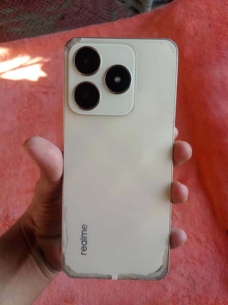 Realme C61 1