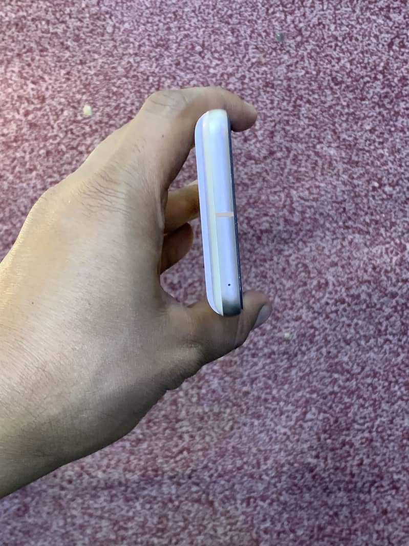 Google Pixel 8 0