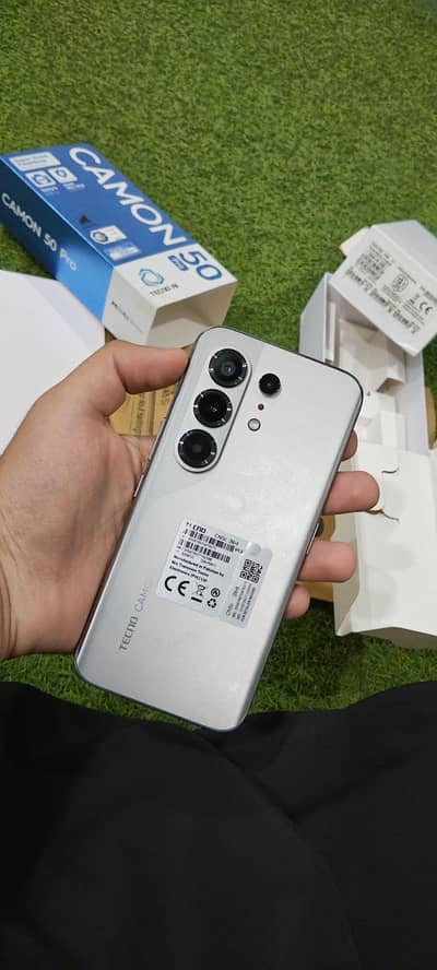 TECno camon 50 pro Ek day use hai ful packing urgent sell