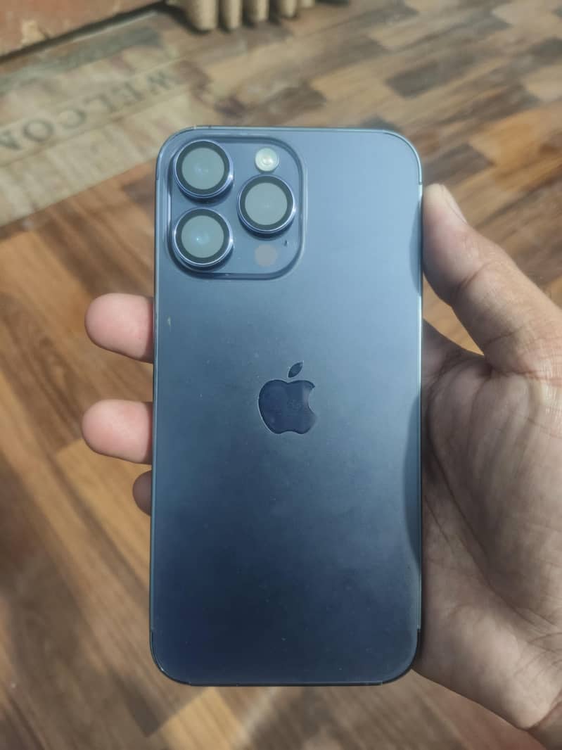 Apple iPhone 14 Pro Max 1