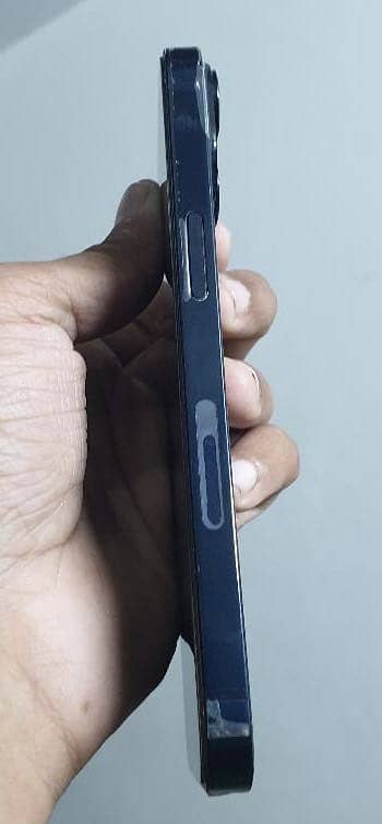 Apple iPhone 14 1