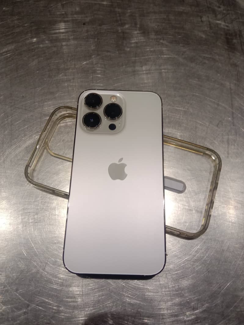 Apple iPhone 13 Pro 0