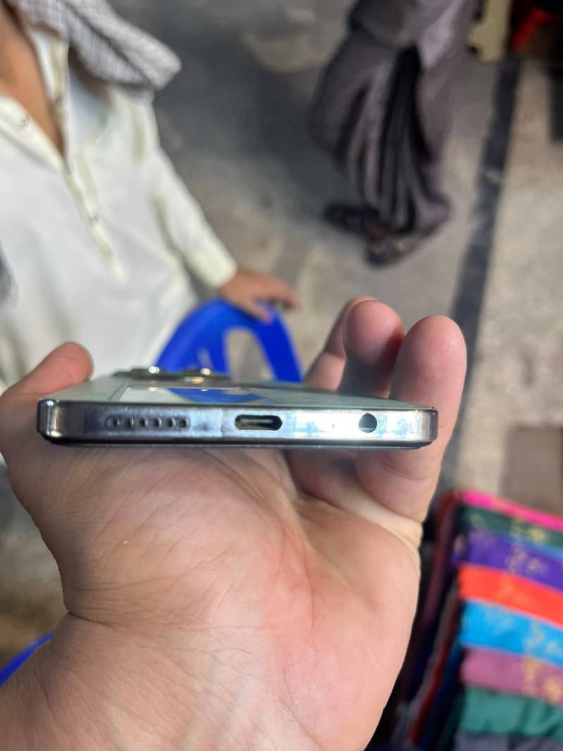 Tecno SPARK 30 Pro 3