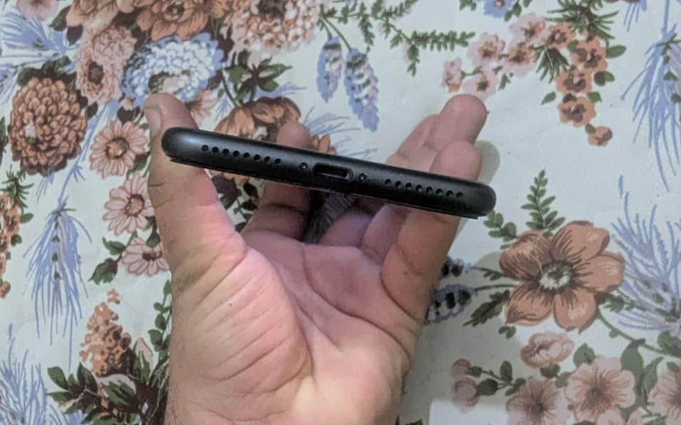 Apple iPhone 8 Plus 2