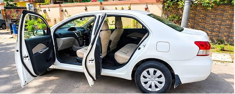 Toyota Belta 2006 reg 2011 original 1300cc