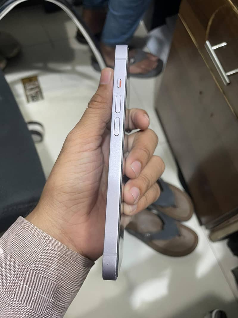Apple iPhone 14 0