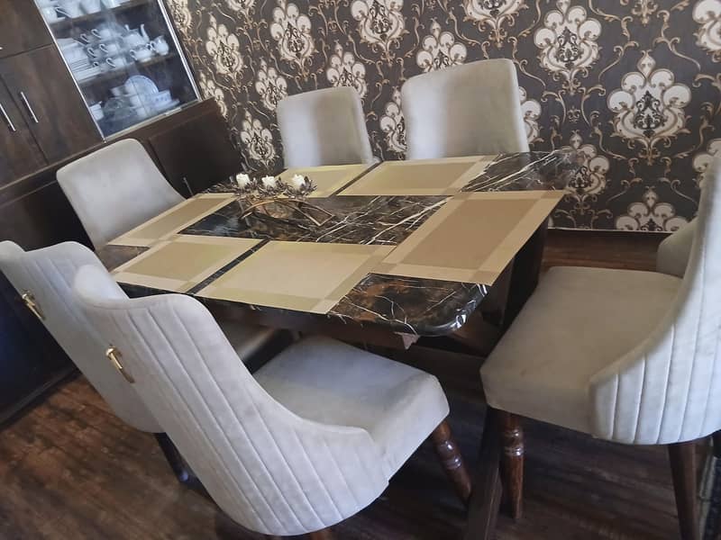 dinning table 0