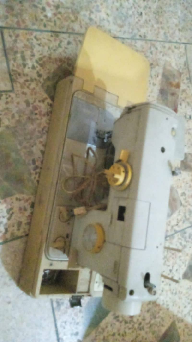 JUKI Sewing Machine 1