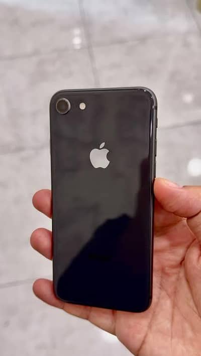 Apple iPhone 8